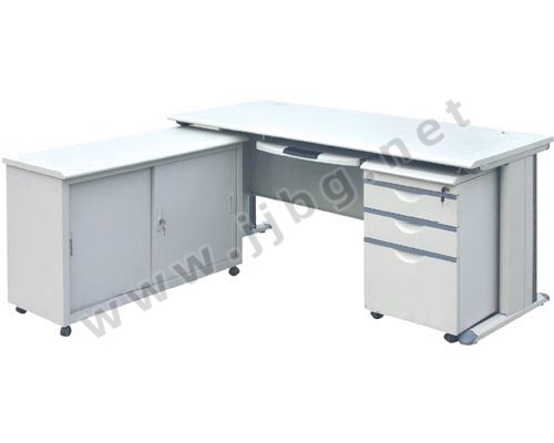 點擊查看商品:鋼制辦公桌