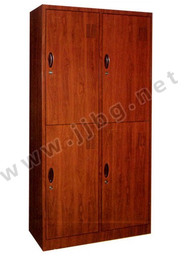 點(diǎn)擊查看商品:四門更衣柜（轉(zhuǎn)?。? width=