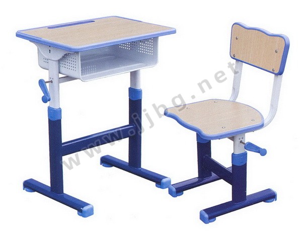 點擊查看商品:課桌椅